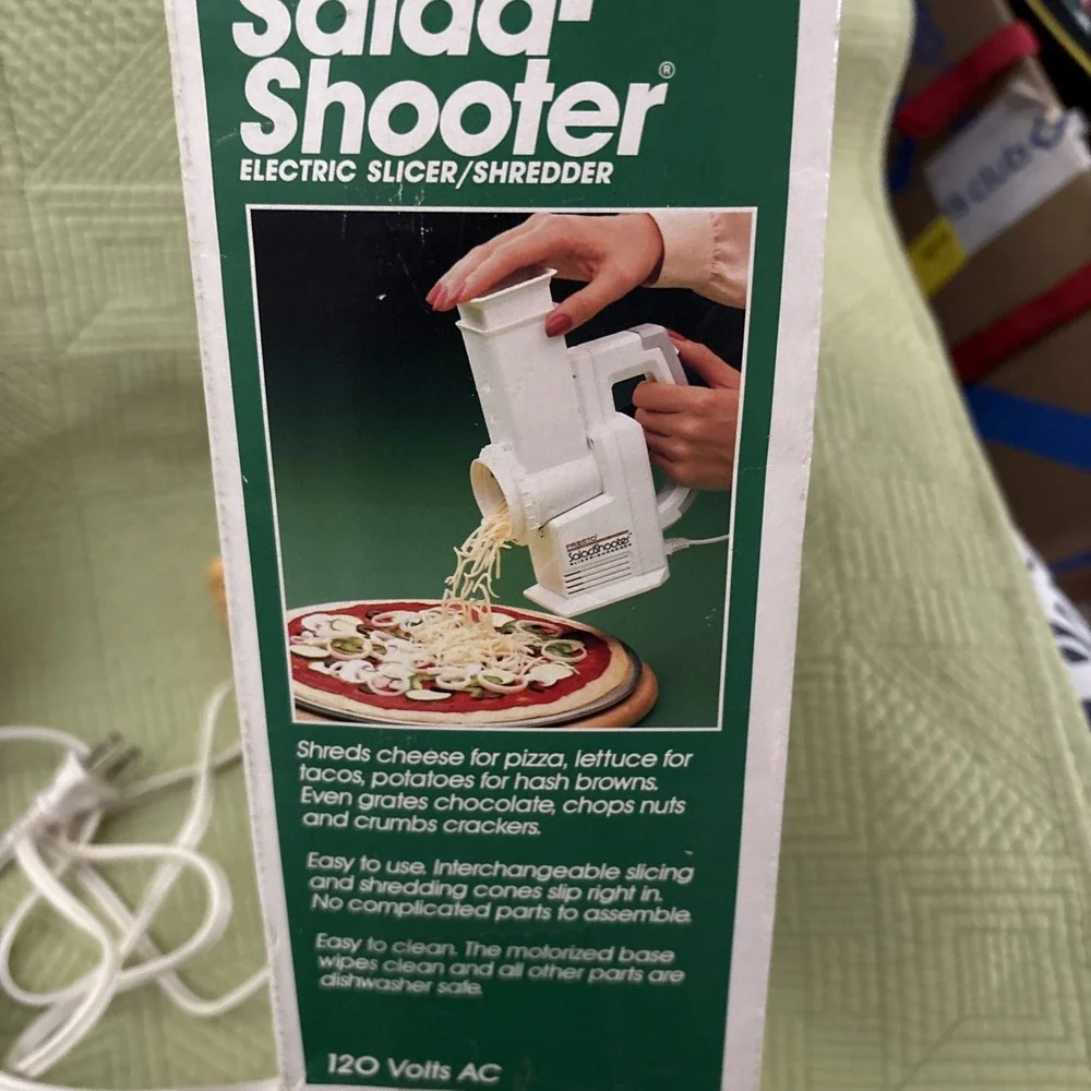 Vintage Presto Salad Shooter Electric Slicer Shredder 02910- 5 Cones Tested work